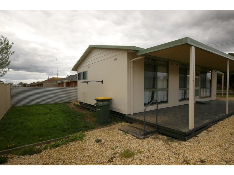 7 Hinkler Avenue, Sebastopol VIC 3356