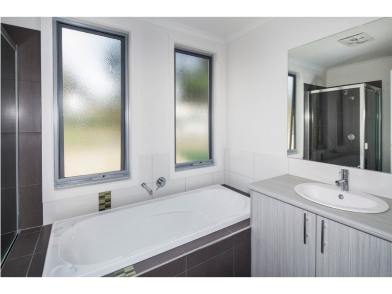 4/430 Main Road, Golden Point VIC 3350