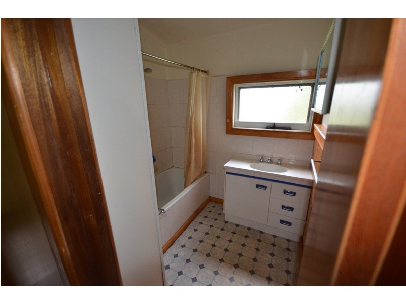 851 Linton – Carngham Road, Snake Valley VIC 3351