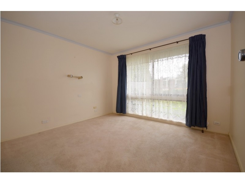 60 Browns Parade, Wendouree VIC 3355