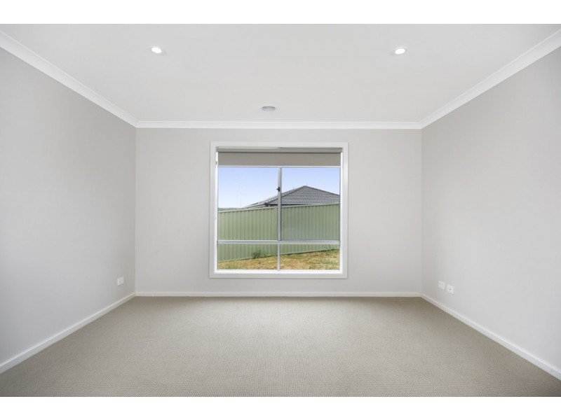 21 Caviar Court, Miners Rest VIC 3352