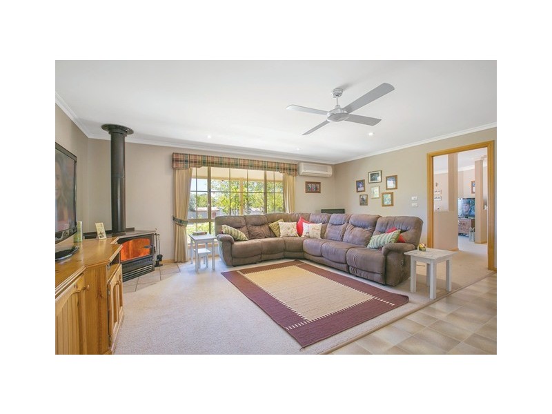 21 Stuart Street, Beaufort VIC 3373