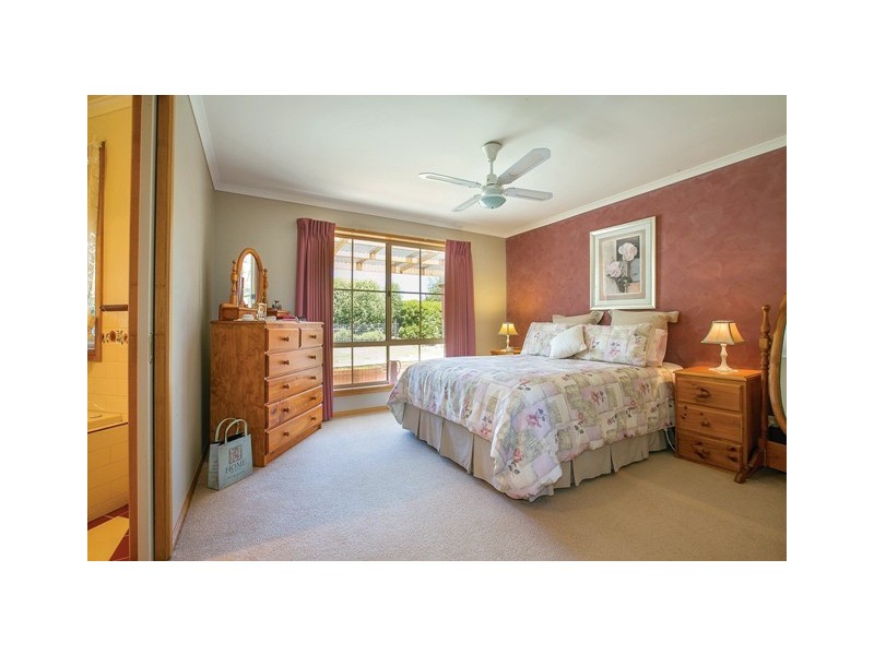 21 Stuart Street, Beaufort VIC 3373