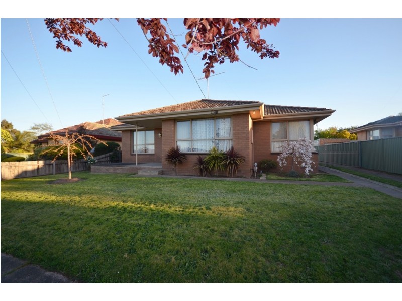 1107 Grevillea Road, Wendouree VIC 3355