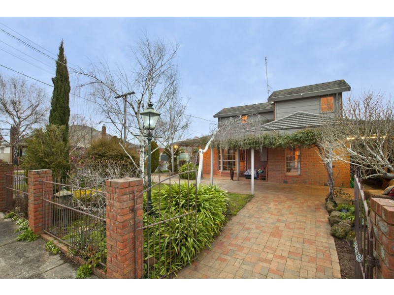 17 Essex Street, Wendouree VIC 3355