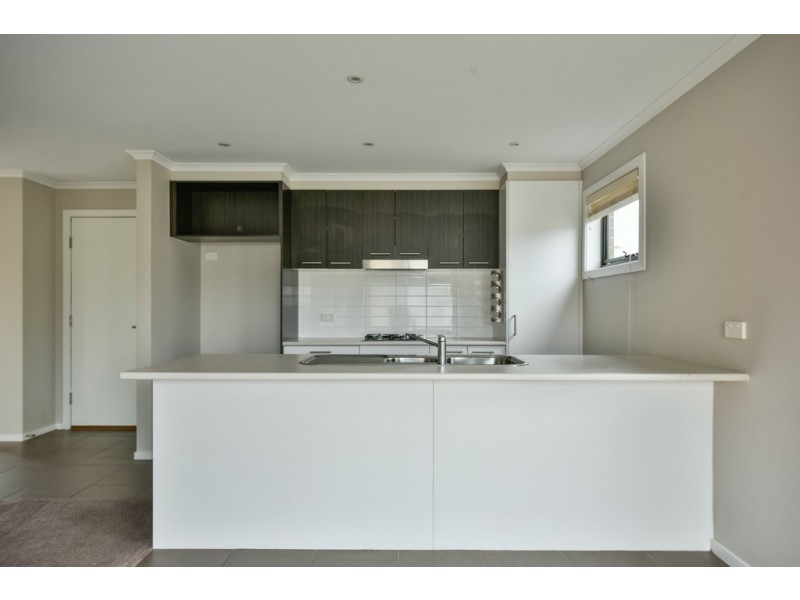 2/44 Bridge Street, Sebastopol VIC 3356