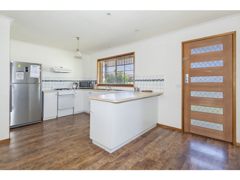 2/198 Spencer Street, Sebastopol VIC 3356