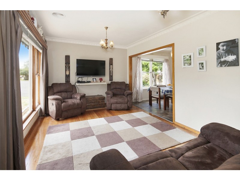 13 Harbour Drive, Sebastopol VIC 3356