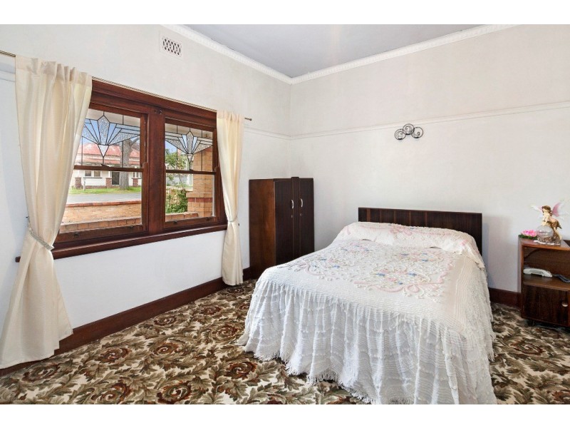 702 Laurie Street, Mount Pleasant VIC 3350