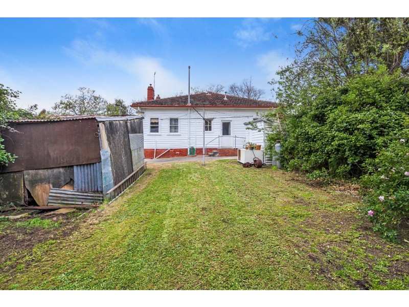702 Laurie Street, Mount Pleasant VIC 3350