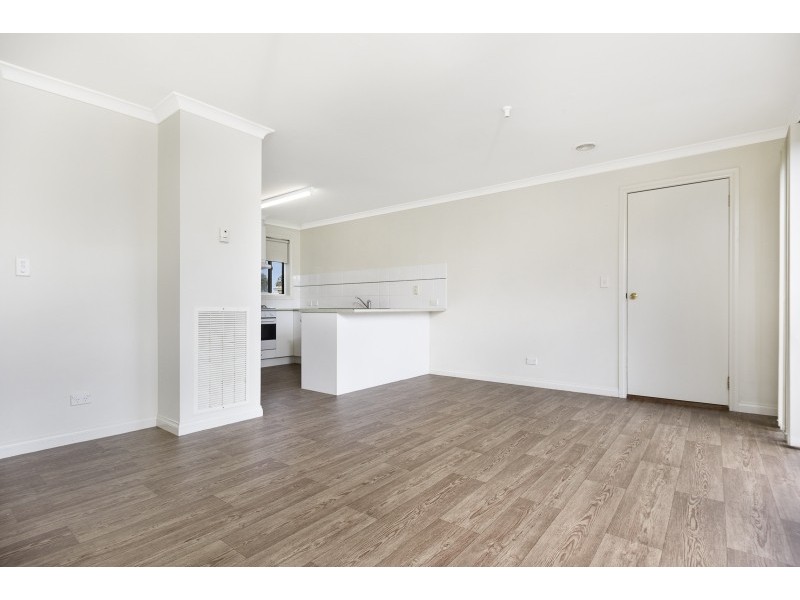 1 Bentley Place, Ballarat East VIC 3350