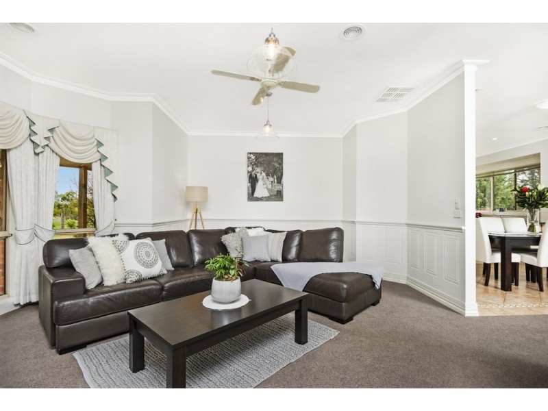 35 Erin Court, Wallace VIC 3352