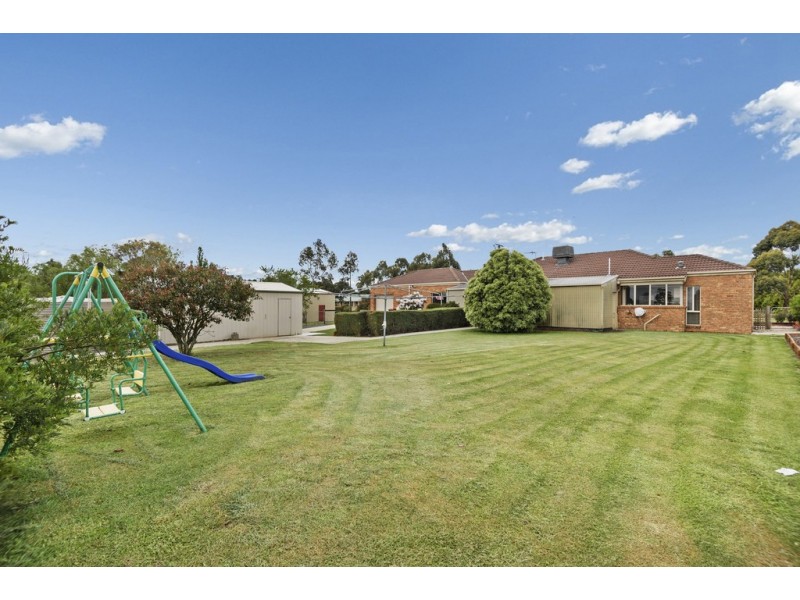 35 Erin Court, Wallace VIC 3352