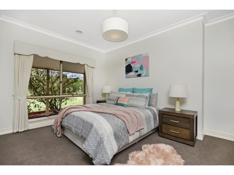 35 Erin Court, Wallace VIC 3352