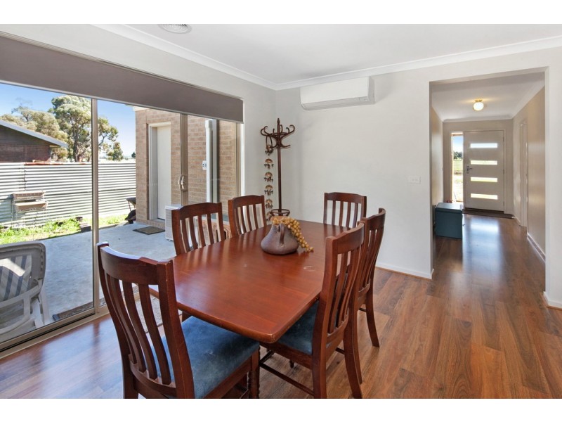 7a Clarke Street, Miners Rest VIC 3352