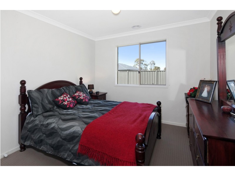 7a Clarke Street, Miners Rest VIC 3352