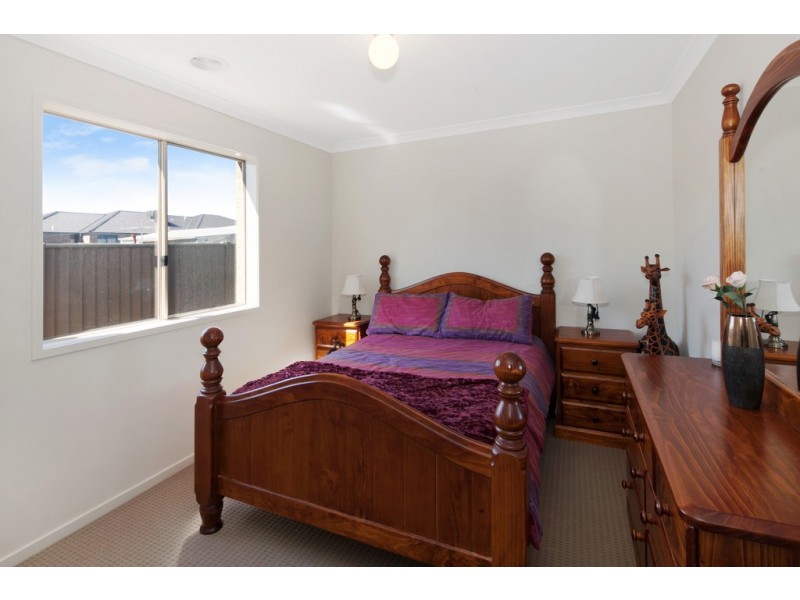 7a Clarke Street, Miners Rest VIC 3352