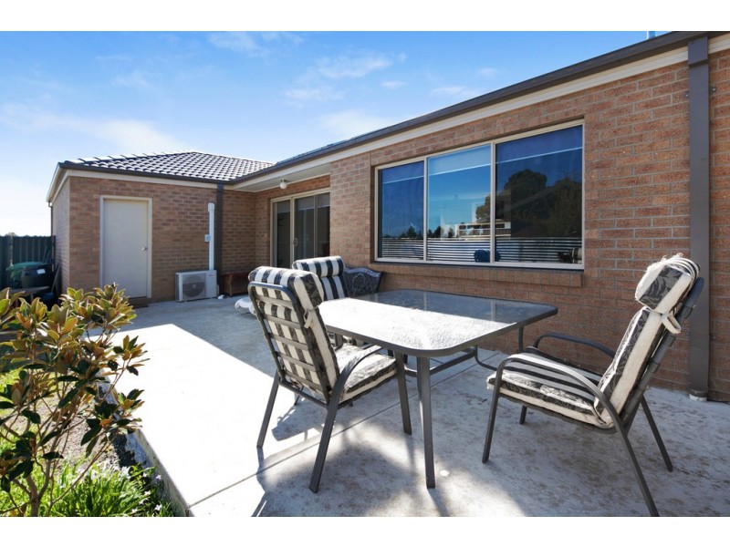 7a Clarke Street, Miners Rest VIC 3352