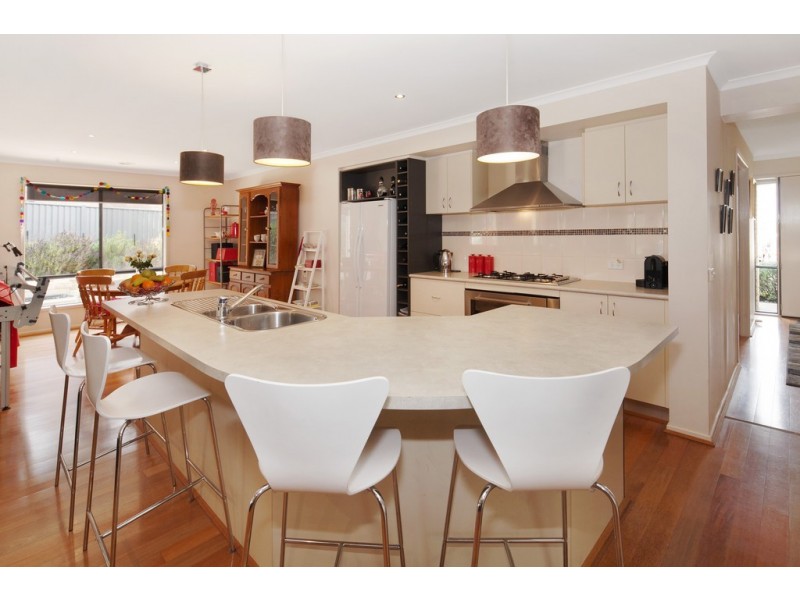 3 Mayfair Court, Mount Helen VIC 3350