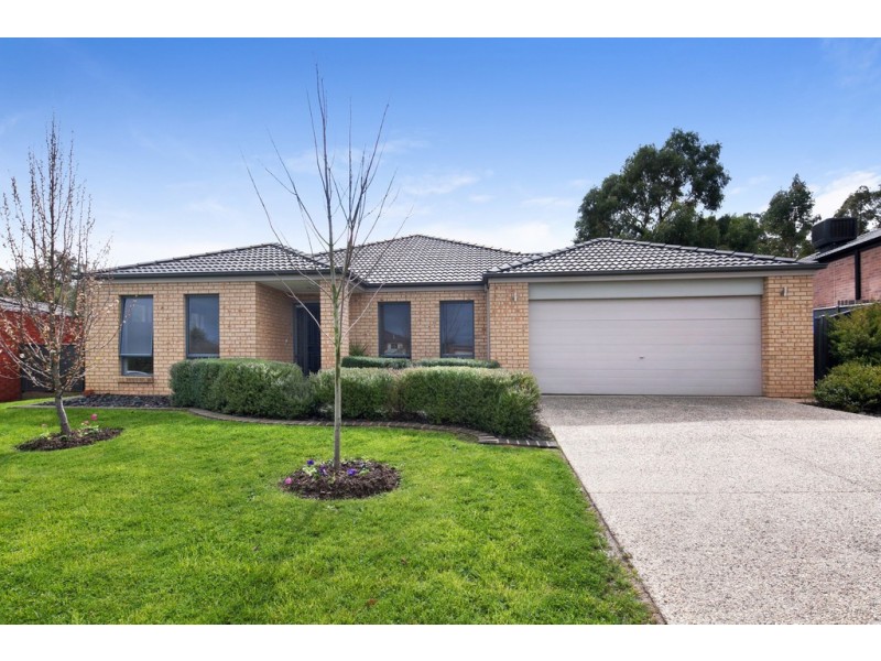 3 Mayfair Court, Mount Helen VIC 3350