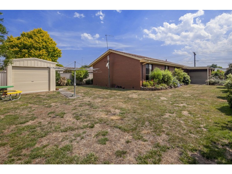 90 Grandview Grove, Wendouree VIC 3355