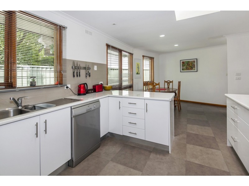 4 Yale Street, Wendouree VIC 3355