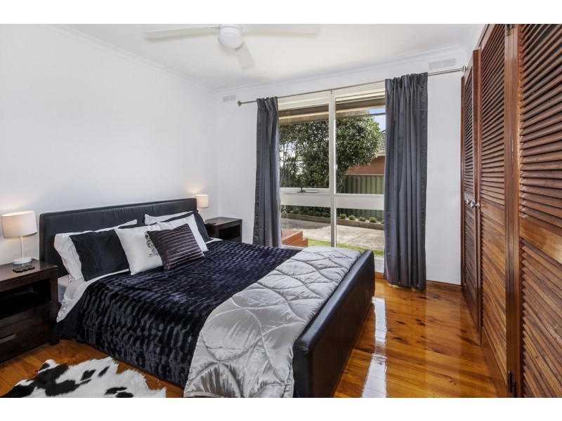 4 Yale Street, Wendouree VIC 3355