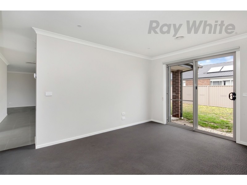 5 Jessica Way, Delacombe VIC 3356