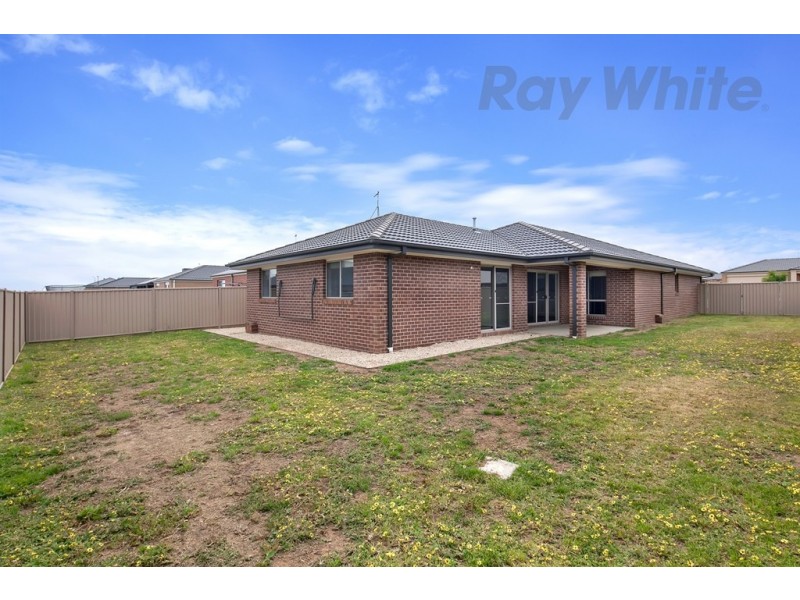 5 Jessica Way, Delacombe VIC 3356