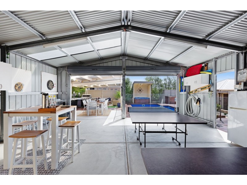 19 Pinevale Way, Ballarat North VIC 3350