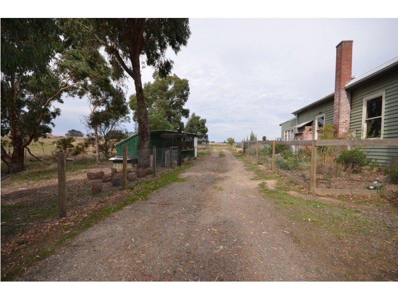 926 Linton – Carngham Road, Snake Valley VIC 3351