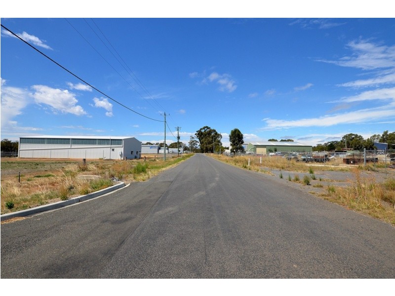 11 Blackney Drive, Avoca VIC 3467