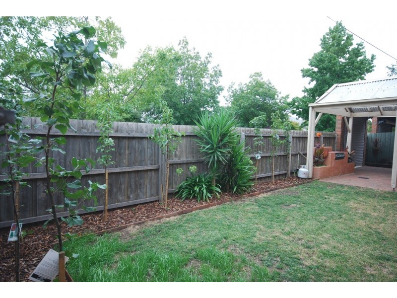 4a Inkerman Street, Newington VIC 3350