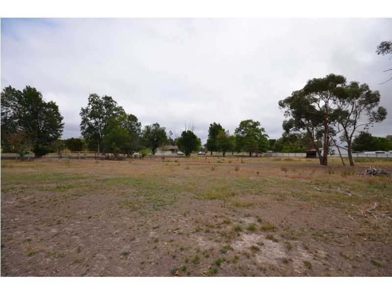 49 – 51 High Street, Beaufort VIC 3373