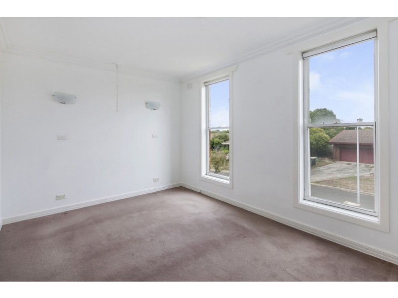 6 Avoca Crescent, Alfredton VIC 3350