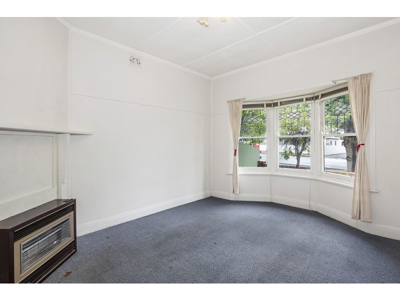 304 Pleasant Street South, Newington VIC 3350