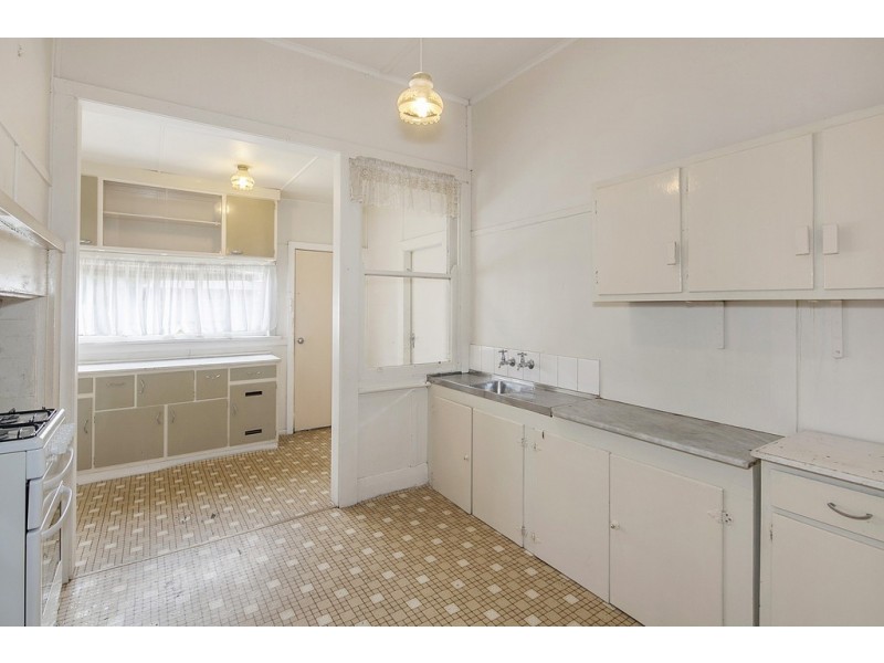 304 Pleasant Street South, Newington VIC 3350