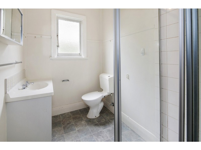 304 Pleasant Street South, Newington VIC 3350