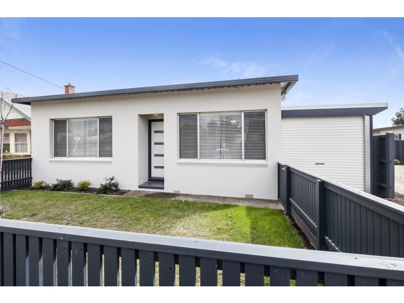 1/1110 Gregory Street, Lake Wendouree VIC 3350