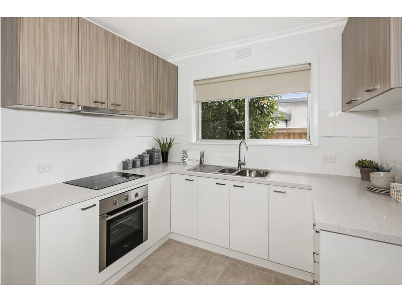 1/1110 Gregory Street, Lake Wendouree VIC 3350