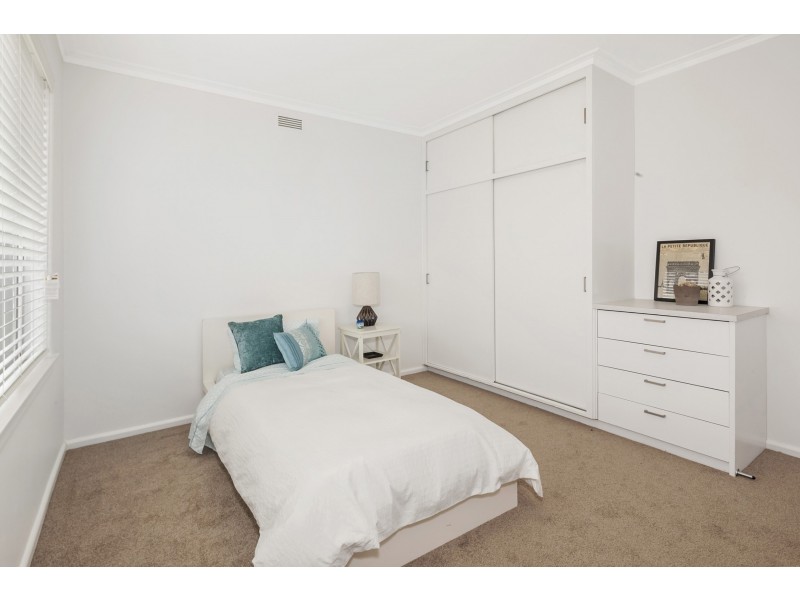1/1110 Gregory Street, Lake Wendouree VIC 3350
