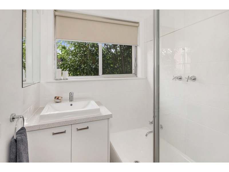 1/1110 Gregory Street, Lake Wendouree VIC 3350