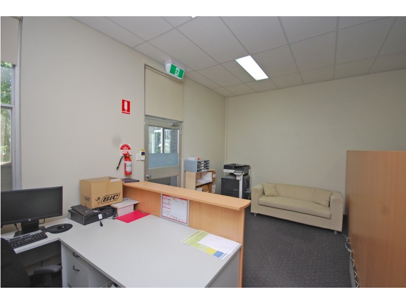 9 and 10/21 St Cedars Grove, Lake Gardens VIC 3355