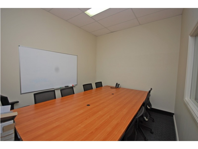 9 and 10/21 St Cedars Grove, Lake Gardens VIC 3355