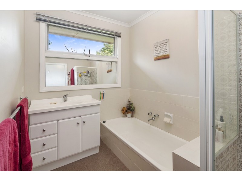 3 Avoca Crescent, Alfredton VIC 3350