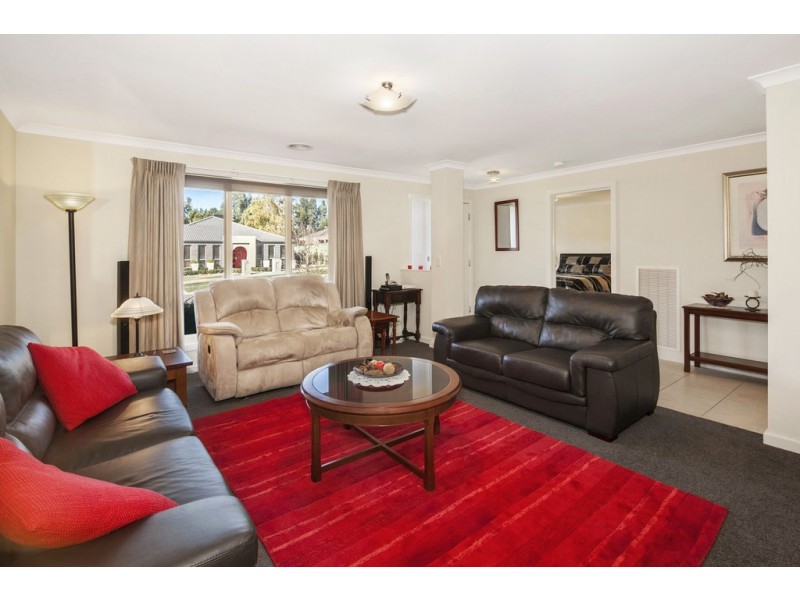 3 Clayton Park Drive, Canadian VIC 3350