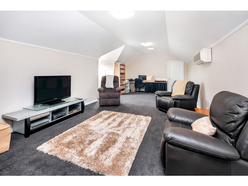 24 Shamus Drive, Ross Creek VIC 3351