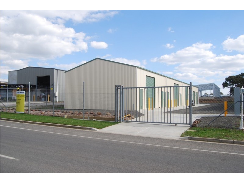 34 Butt Street, Canadian VIC 3350