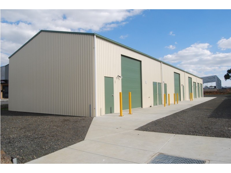 34 Butt Street, Canadian VIC 3350