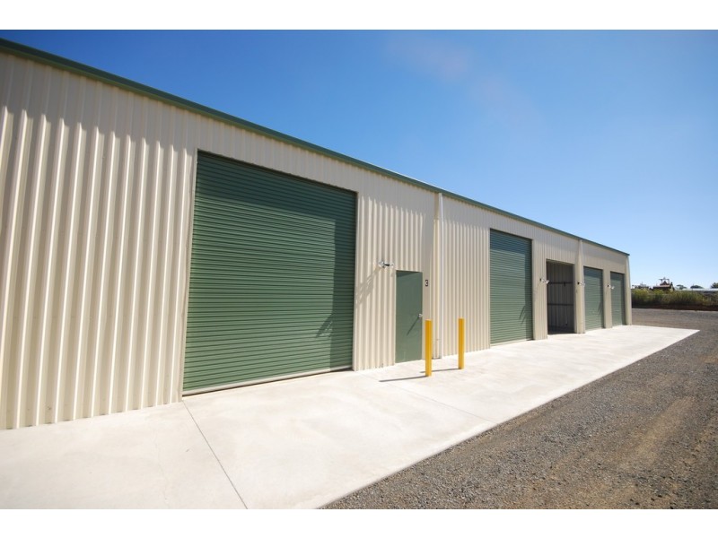 34 Butt Street, Canadian VIC 3350